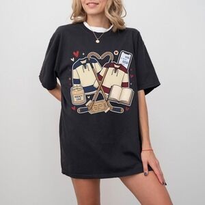 Hockey Romance Shirt, Spicy Book Trope Tee Black